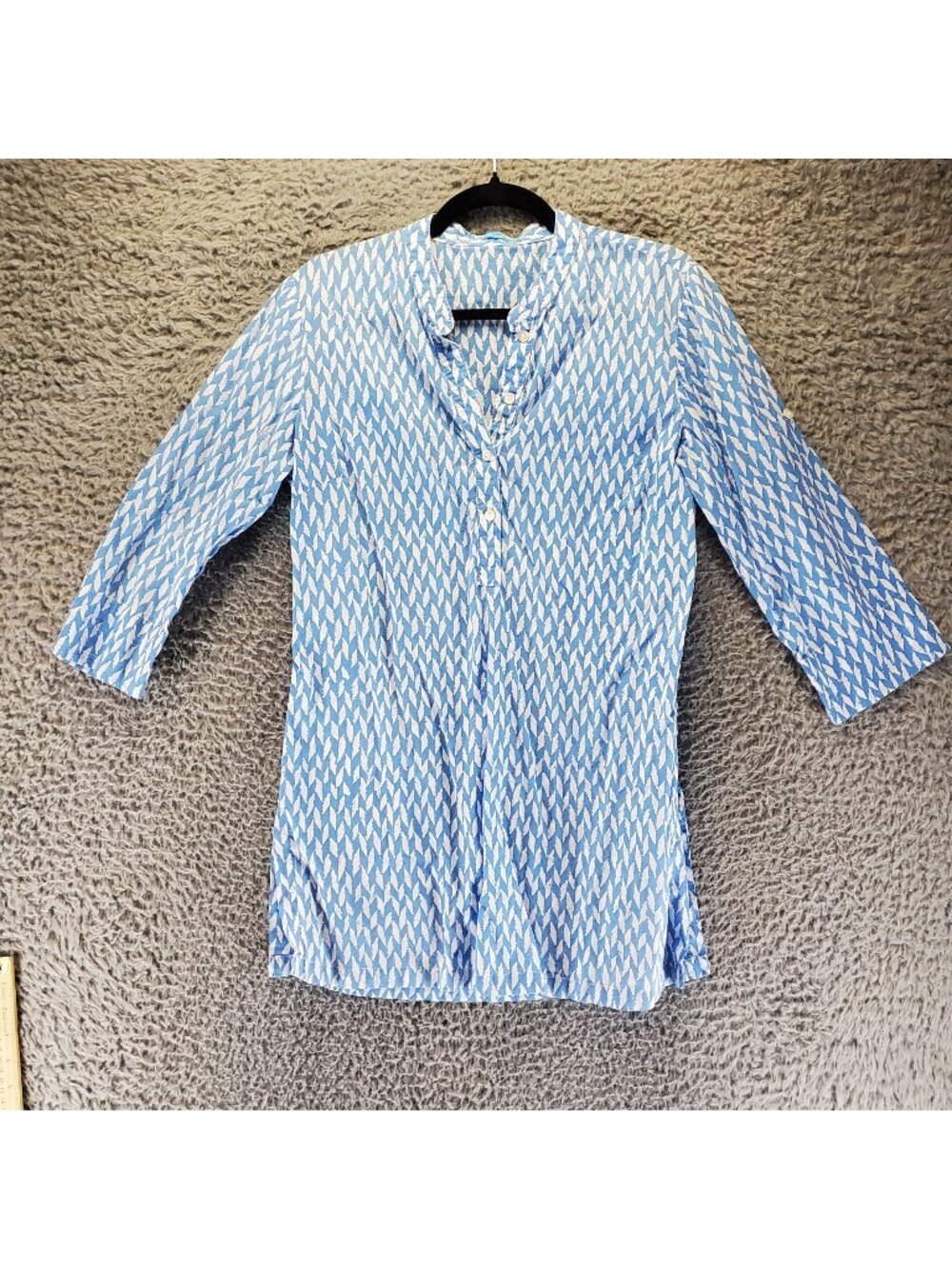 J. McLaughlin Shirt Womens Medium Blue Print Lightweight 3/4 Sleeve Blouse